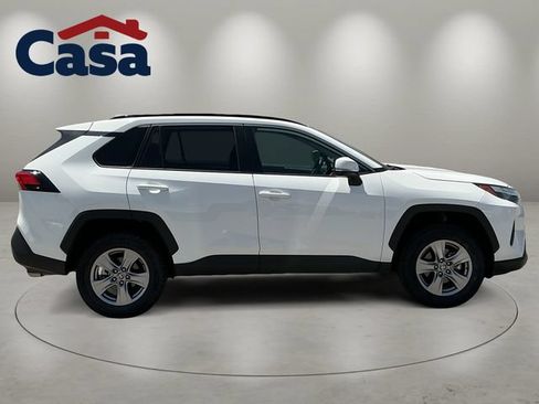 Used 2025 Toyota RAV4 XLE FWD image 6