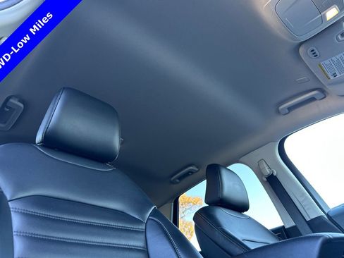 Certified 2022 Ford Edge ST-Line image 17