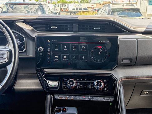 Used 2023 GMC Sierra 1500 AT4 w/ Technology Package image 19