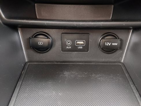 Used 2020 Hyundai Kona SE FWD image 19