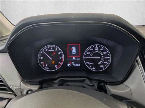 Used 2025 Subaru Outback Premium AWD/4WD image 14