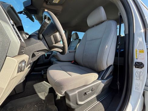 Used 2021 Ford F350 XLT w/ XLT Premium Package AWD/4WD image 8