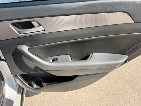 Used 2018 Hyundai Sonata Sport w/ Tech Package 05 FWD image 20
