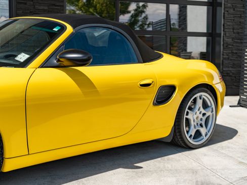 Used 1998 Porsche Boxster RWD image 7