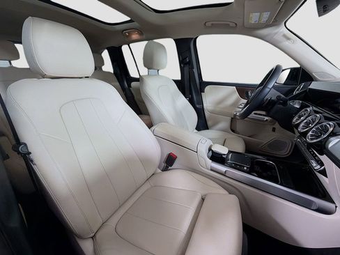Certified 2023 Mercedes-Benz GLB 250 4MATIC image 29