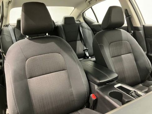 Used 2025 Nissan Altima 2.5 SV FWD image 42