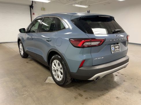 Used 2023 Ford Escape Active w/ Tech Pack #1 image 2