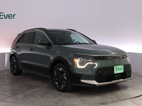 Used 2025 Kia Niro Wind FWD image 13