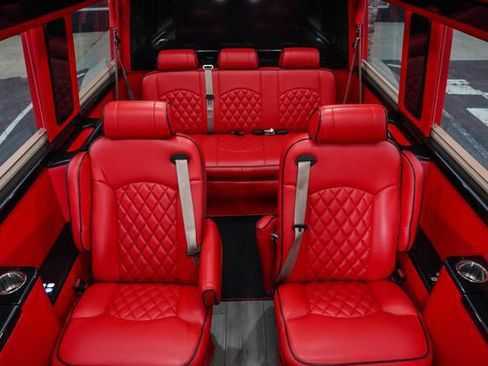 Used 2016 Mercedes-Benz Sprinter 2500 image 11