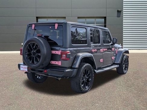 Used 2021 Jeep Wrangler Unlimited Sahara w/ Cold Weather Group AWD/4WD image 5
