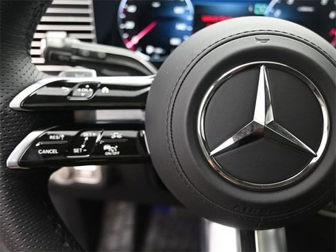 New 2026 Mercedes-Benz GLS 450 4MATIC image 15