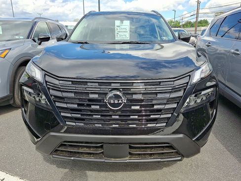 New 2026 Nissan Rogue SV AWD/4WD image 2