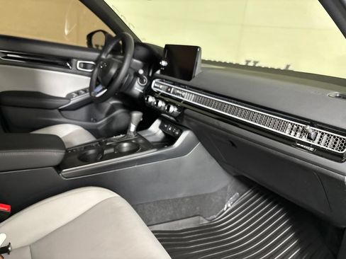 Used 2026 Honda Civic FWD Hybrid Sedan image 32