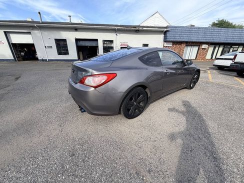 Used 2010 Hyundai Genesis 2.0T RWD image 31
