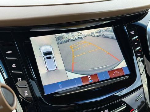 Used 2019 Cadillac Escalade Platinum image 6