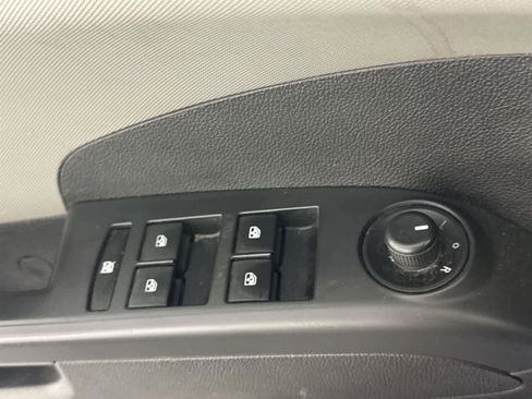 Used 2015 Chevrolet Sonic LT image 21