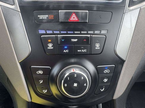 Used 2018 Hyundai Santa Fe Sport AWD/4WD image 32