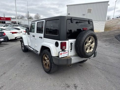 Used 2012 Jeep Wrangler Unlimited Sahara w/ Dual Top Group image 6