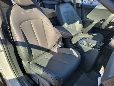 New 2026 Hyundai Ioniq 5 SEL image 18