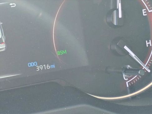 Used 2024 Toyota RAV4 XLE Premium AWD/4WD image 10