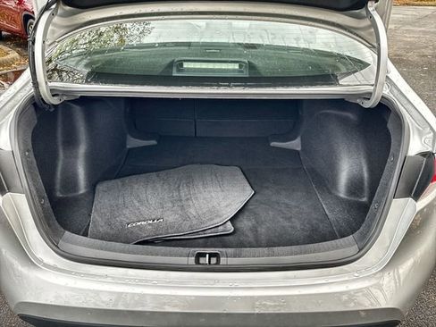 Used 2022 Toyota Corolla LE image 31