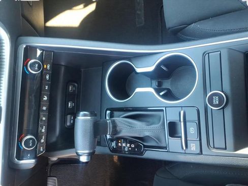Used 2023 Kia K5 LXS image 25