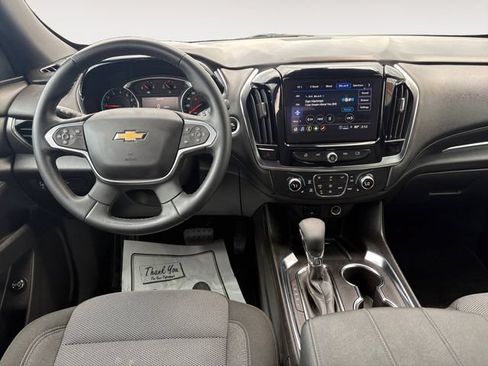 Used 2023 Chevrolet Traverse LT w/ Rear Camera Mirror Package AWD/4WD image 10
