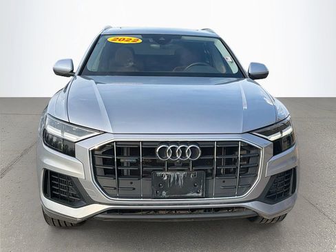 Used 2022 Audi Q8 Premium image 10