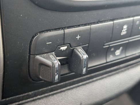 Used 2016 RAM 1500 Big Horn image 14