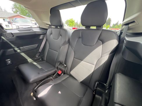 Used 2018 Volvo XC90 T5 Momentum w/ Convenience Package AWD/4WD image 27