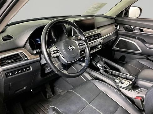Used 2021 Kia Telluride EX w/ EX Premium Package AWD/4WD image 16