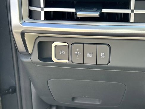 New 2026 Hyundai Santa Fe SE image 25