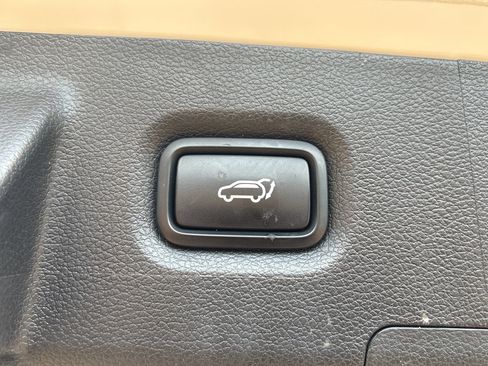 Used 2021 Hyundai Santa Fe Limited FWD image 5