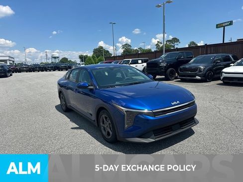 Used 2025 Kia K4 FWD image 3