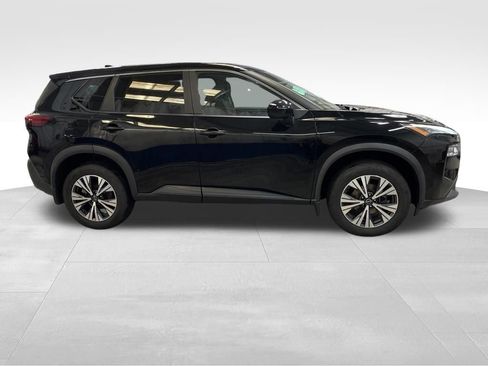 Used 2023 Nissan Rogue SV AWD/4WD image 6