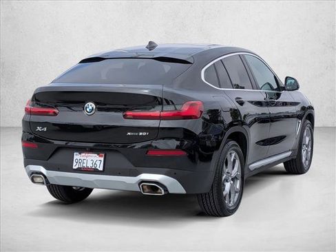 Used 2025 BMW X4 xDrive30i AWD/4WD image 5