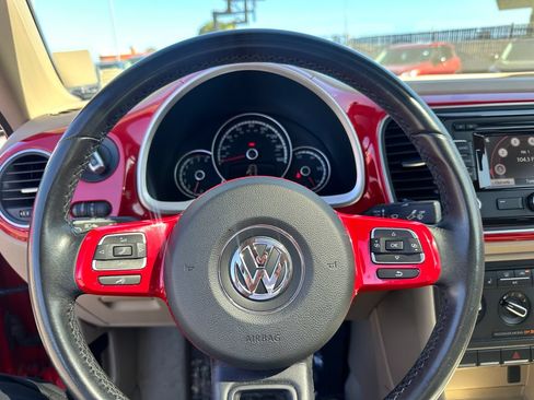 Used 2014 Volkswagen Beetle 2.5 FWD image 16