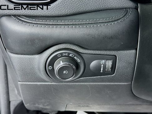 Used 2021 Dodge Durango GT RWD image 13