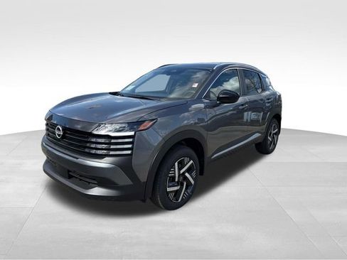 New 2026 Nissan Kicks SV w/ SV Premium Package image 3