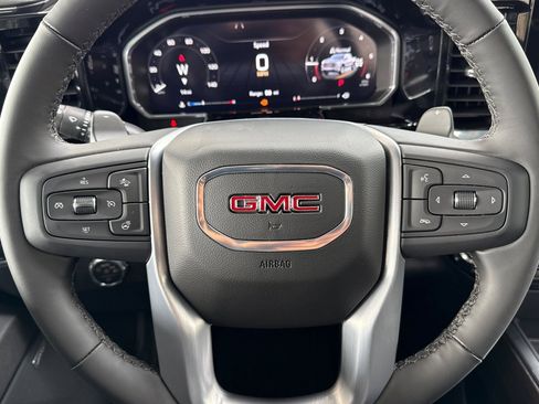 New 2026 GMC Sierra 1500 SLT image 24