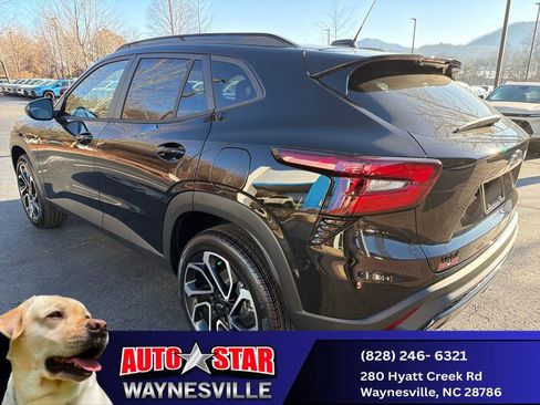 New 2026 Chevrolet Trax RS w/ Driver Confidence Package image 6