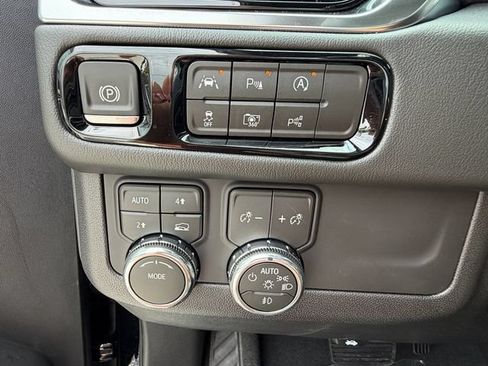 New 2026 GMC Yukon XL Denali AWD/4WD image 23