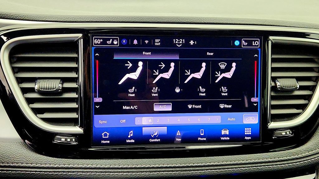 Used 2025 Chrysler Pacifica Limited FWD image 21