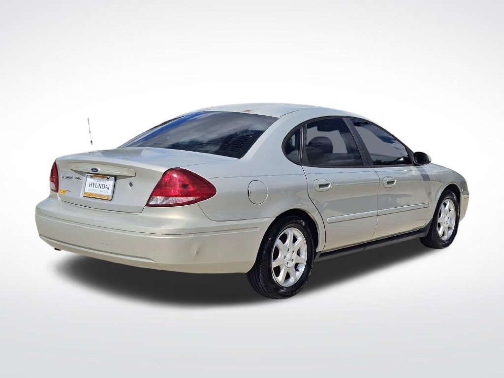 Used 2007 Ford Taurus SEL FWD image 12