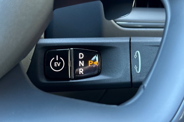 Used 2026 Kia EV9 Land w/ Nightfall Edition Package AWD/4WD image 27