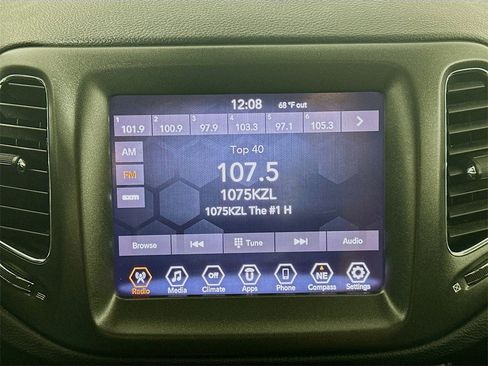 Used 2020 Jeep Compass Trailhawk image 17