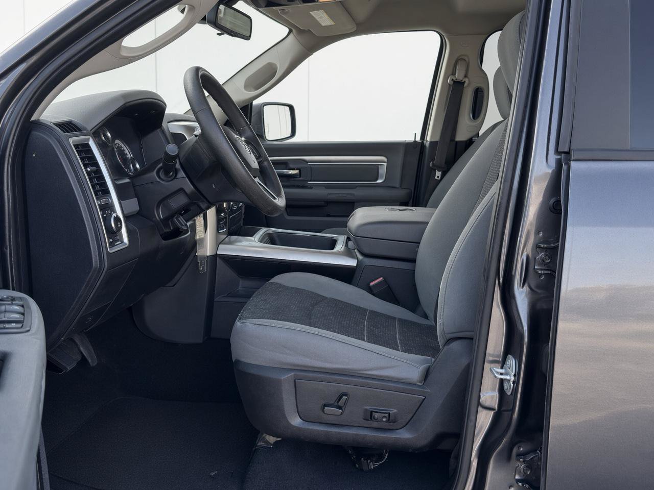 Used 2019 RAM 1500 Warlock w/ Electronics Group AWD/4WD image 12