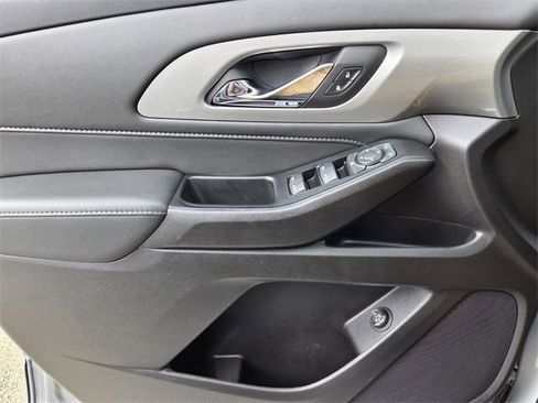 Certified 2024 Chevrolet Traverse LT image 29