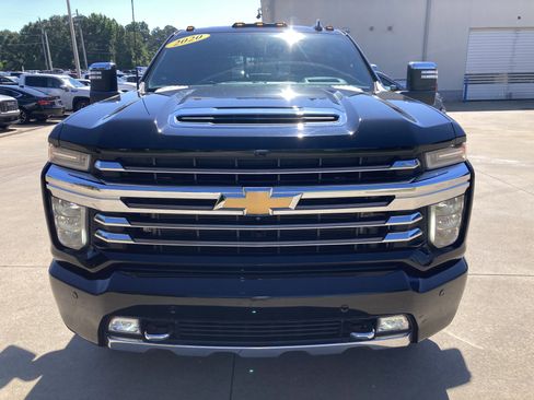 Certified 2020 Chevrolet Silverado 3500 High Country w/ Technology Package AWD/4WD image 2