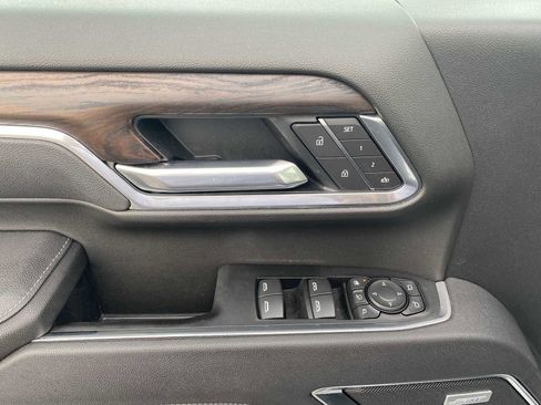 Used 2025 GMC Sierra 2500 SLT image 22